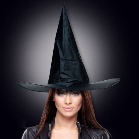 Blaxk witch hat